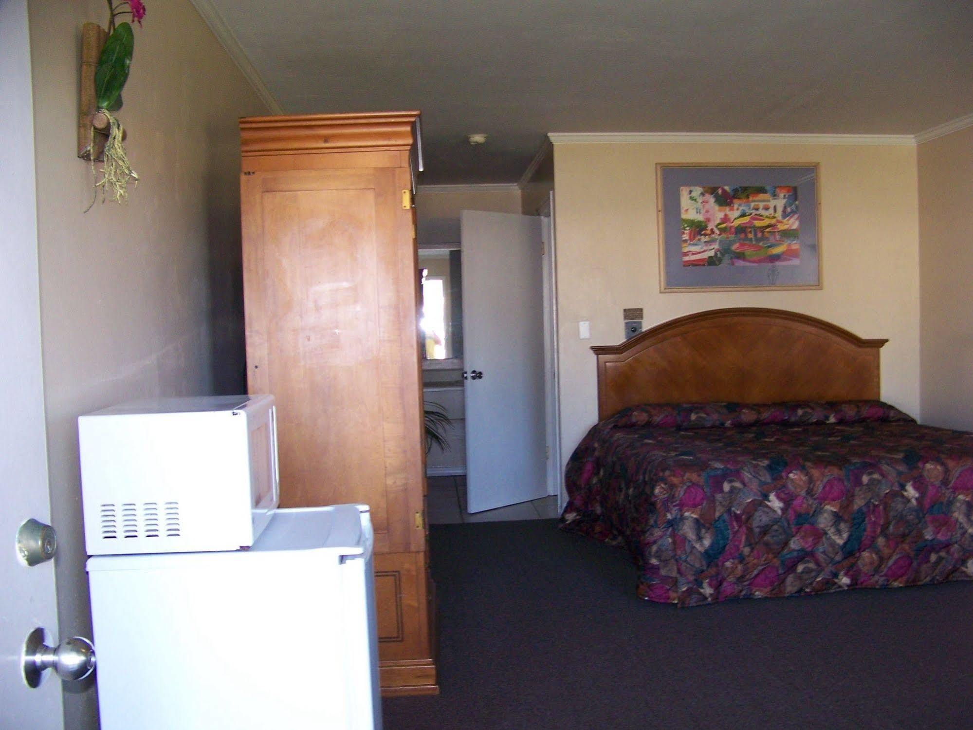Emerald Sands Inn Milton Buitenkant foto